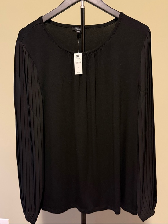 Talbots Tops - NWT Talbots Black Long Pleated-Sleeve Scoop Neck Pullover SZ L (19.5" P2P)